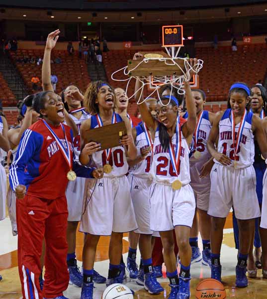 Junior Tasia Foman and her team celebrate a second straight State Championship at Frank Erwin Center in Austin. (Ariana Canchola photo)