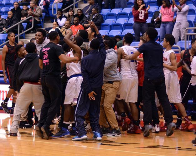 Panthers upset States Number 3 team SGP, now in second place